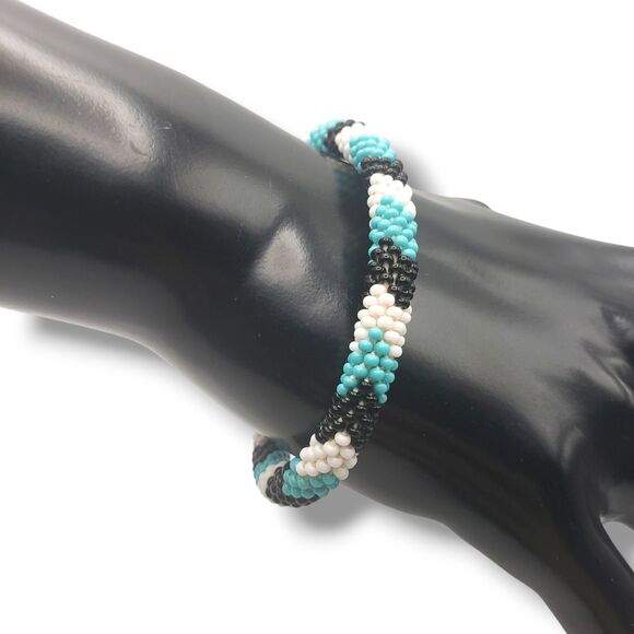 Blue Black White Seed Bead Bracelet Chevron Pattern NON STRETCH - Picture 3 of 6